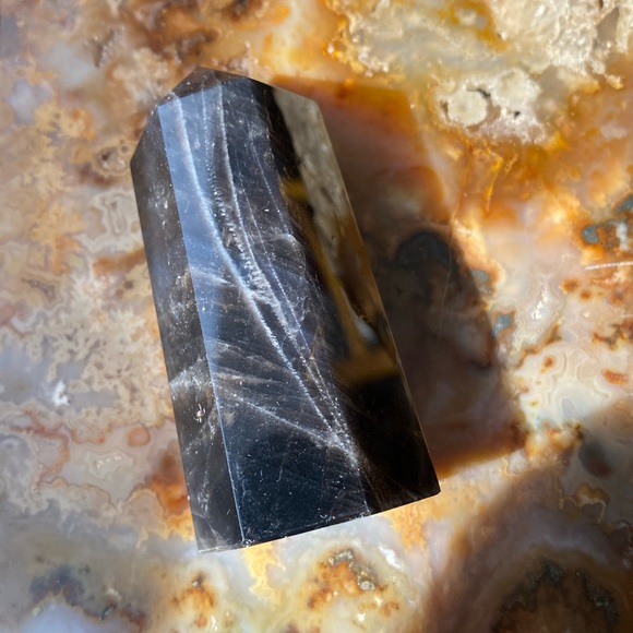 Gorgeous black rose quartz tower - Picture 1 of 3